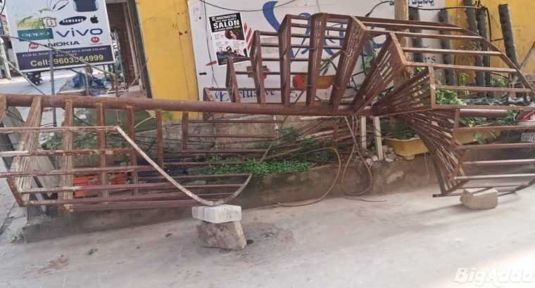HEAVY DUTYSPIRAL STEPS IN BRAND NEW CONDITION FOR