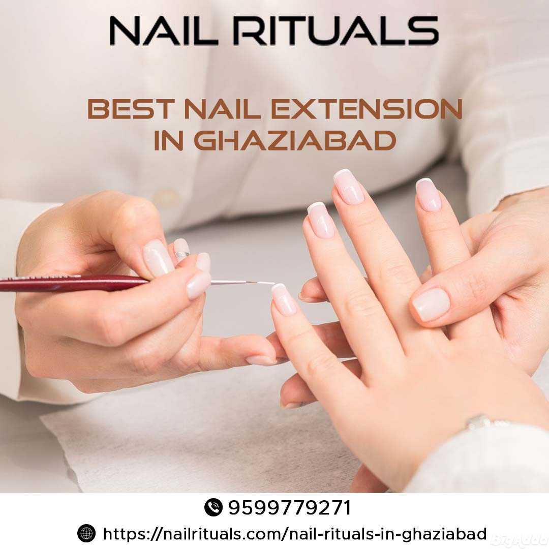 Best nail extension in Ghaziabad