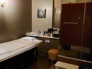 Coral Spa In Borivali East