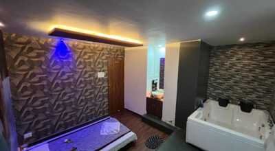 Royal Oak Spa In Gorai