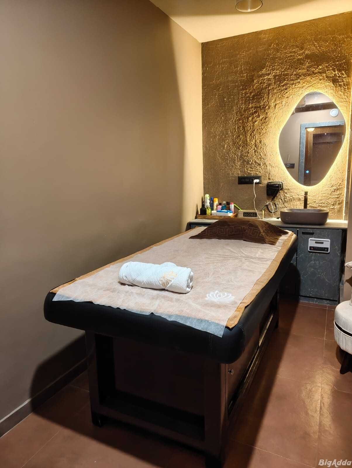 Austin Spa In Thane West