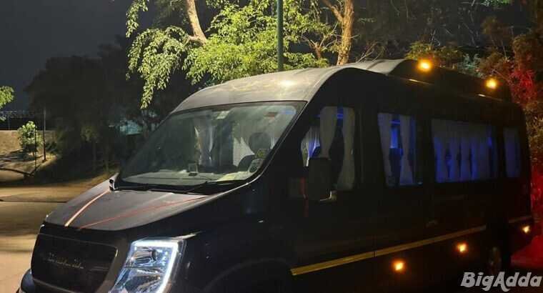 Group Travel Urbania Rental Delhi | 12, 16 & 17 Se