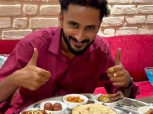 Aslii Zaika Non Veg best butter chicken in Kota